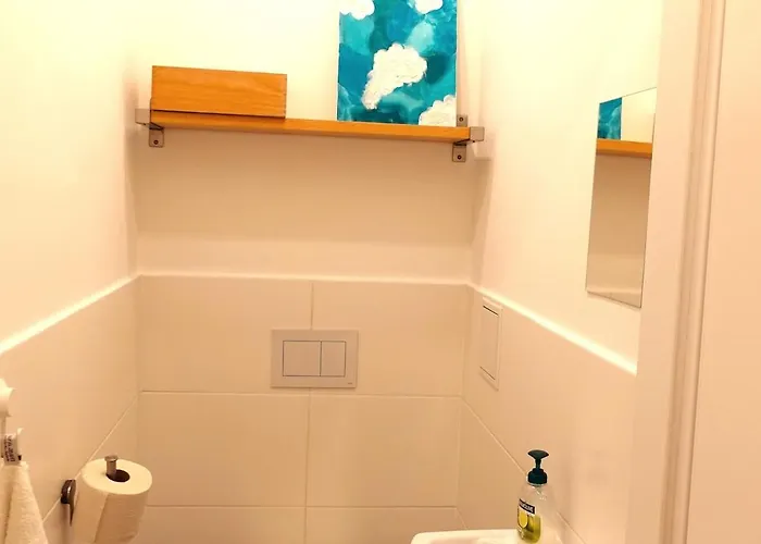 Unbeatable Infrastructure - Near Station شقة